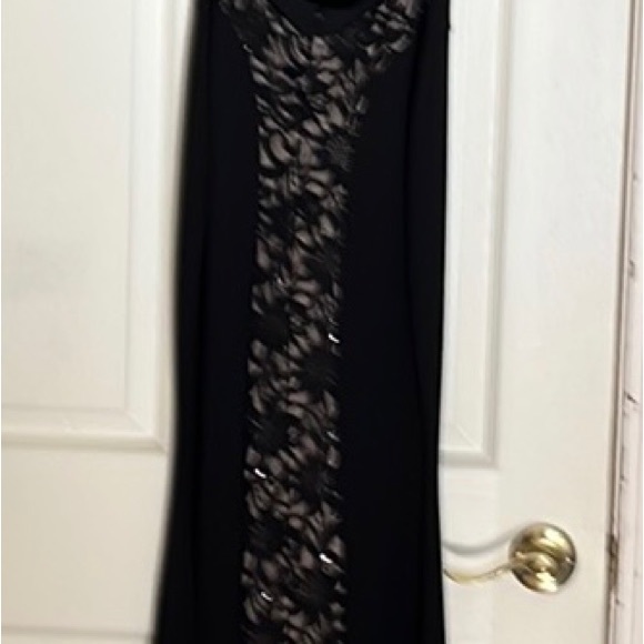 XS black Gown - Picture 2 of 4